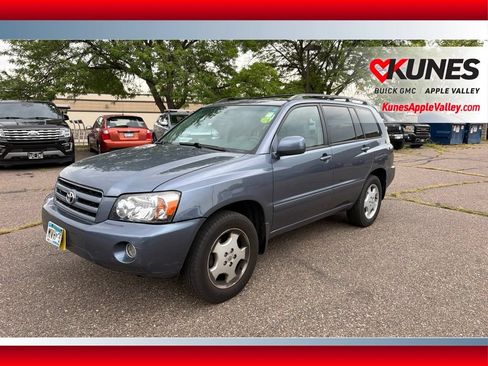 Used 2005 Toyota Highlander Limited w/ Leather Trim Pkg AWD/4WD image 1