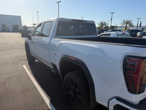 Used 2024 GMC Sierra 2500 AT4 w/ AT4 Premium Plus Package AWD/4WD image 6