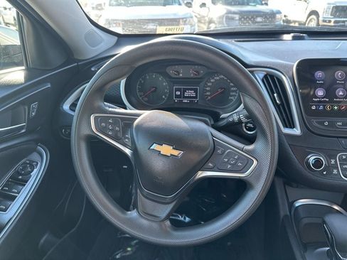 Used 2024 Chevrolet Malibu LT image 14