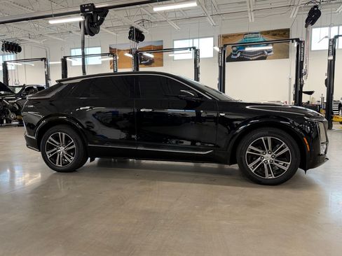 Certified 2024 Cadillac Lyriq Luxury RWD image 8