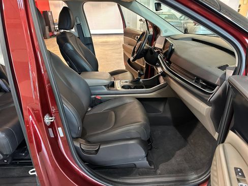 Used 2026 Kia Carnival FWD image 39