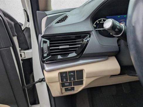 Used 2019 Acura RDX AWD w/ Technology Package image 15