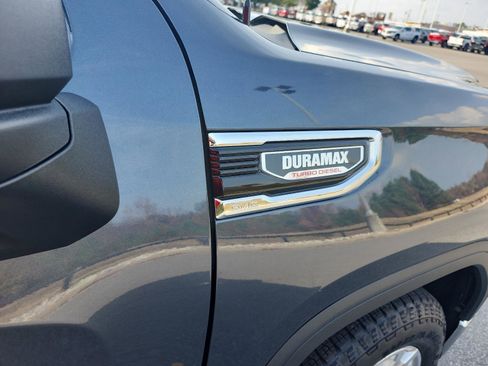 Used 2021 GMC Sierra 1500 SLT w/ SLT Premium Package image 9