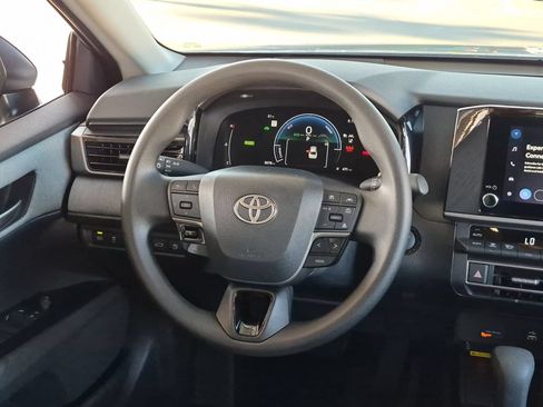 Used 2026 Toyota Camry LE FWD image 11