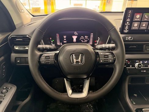 New 2026 Honda Pilot Touring image 6