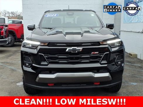 Used 2024 Chevrolet Colorado Z71 w/ Z71 Convenience Package 2 image 2