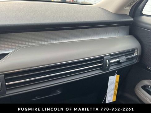 New 2026 Lincoln Corsair Premiere image 63