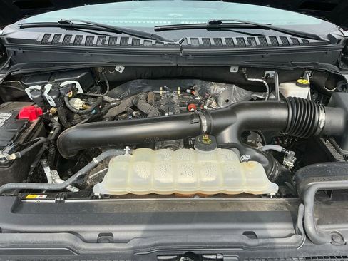 Used 2024 Ford Expedition Limited AWD/4WD image 25