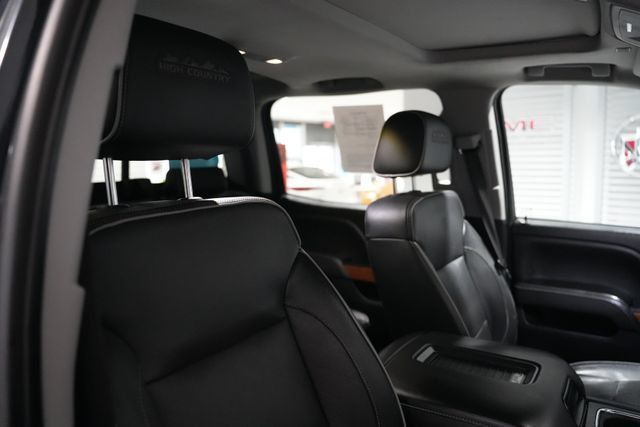 Used 2018 Chevrolet Silverado 2500 High Country w/ Duramax Plus Package AWD/4WD image 18