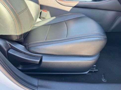 Used 2024 Nissan Sentra SR w/ SR Premium Package image 13