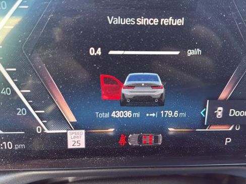 Used 2023 BMW 330i Sedan w/ M Sport Package image 15