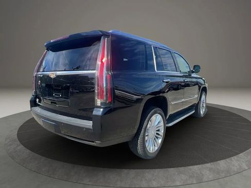 Used 2016 Cadillac Escalade Platinum image 5