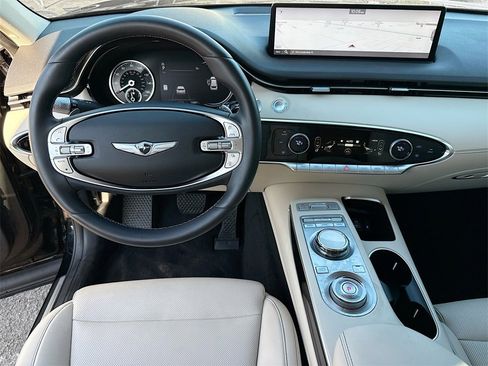 Used 2024 Genesis GV70 2.5T image 25