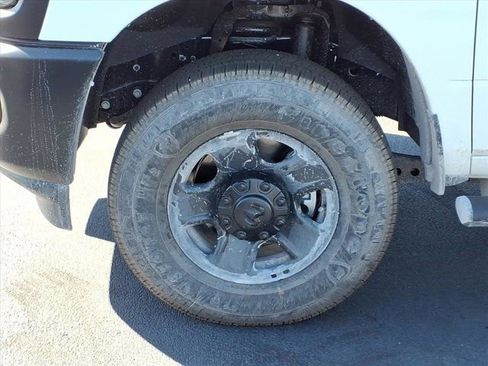 New 2026 RAM 2500 Tradesman AWD/4WD image 19