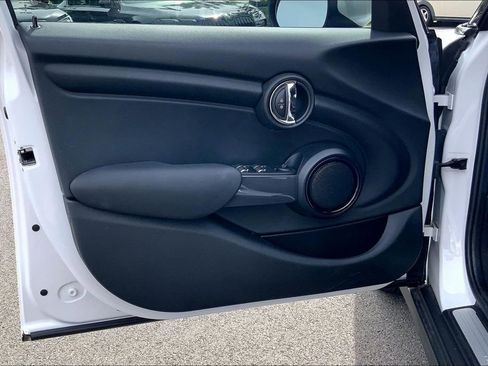 Certified 2024 MINI Cooper 4-Door Hardtop image 24