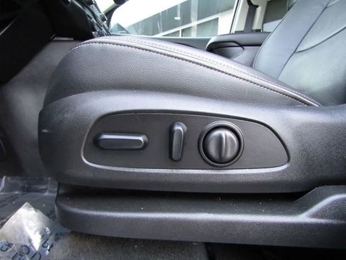 Used 2018 GMC Terrain Denali w/ Comfort Package image 34