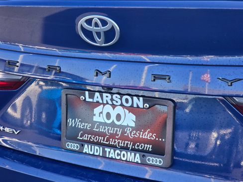Used 2025 Toyota Camry SE FWD image 28