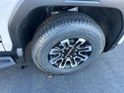 New 2026 GMC Sierra EV Elevation image 20