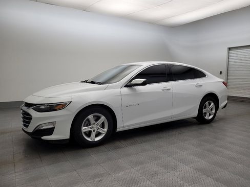 Used 2024 Chevrolet Malibu LS image 2