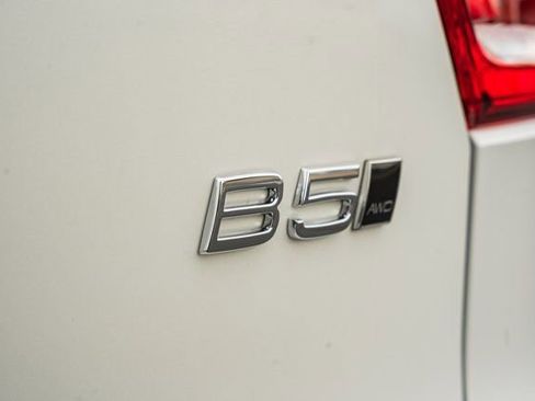 New 2026 Volvo XC40 B5 Ultra w/ Protection Package Premier image 10