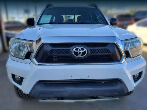 Used 2015 Toyota Tacoma PreRunner w/ TRD Off-Road Package image 16