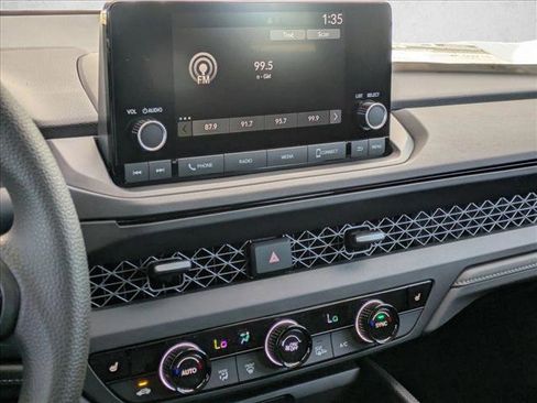 New 2025 Honda Accord SE image 12