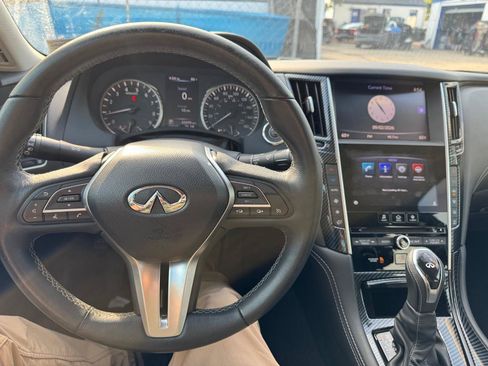 Used 2018 INFINITI Q50 Luxe w/ Cargo Package (L95) AWD/4WD image 13