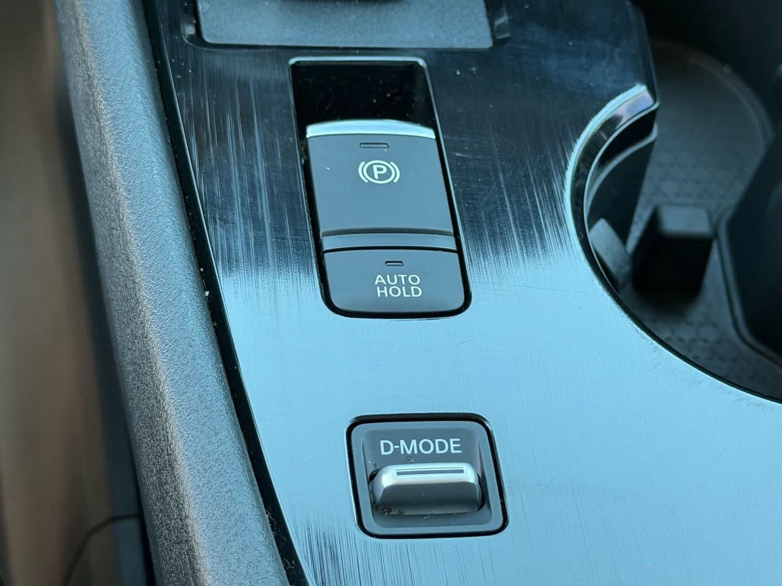Used 2026 Nissan Rogue SV FWD image 29