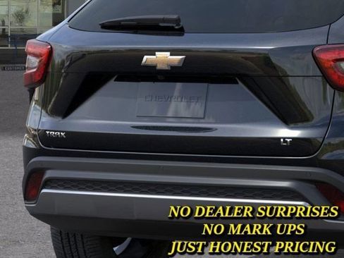 New 2026 Chevrolet Trax LT image 14