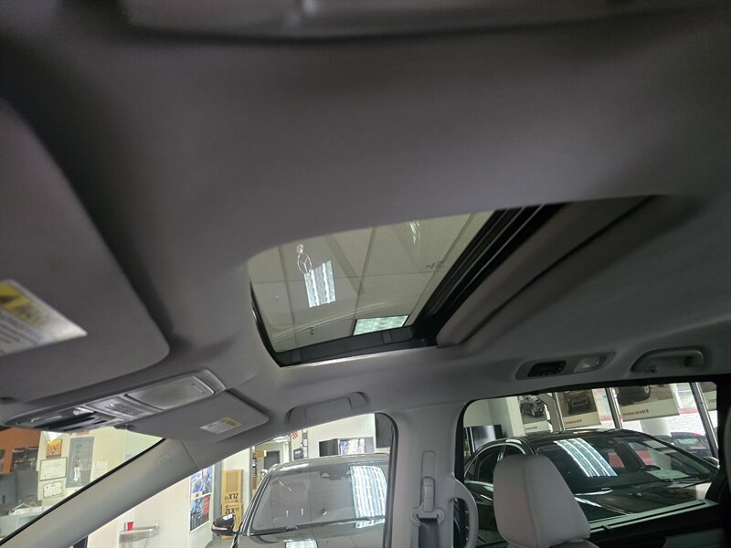 Used 2023 Honda Odyssey EX-L image 30