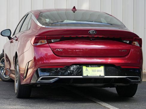 Used 2021 Kia K5 LXS FWD image 5