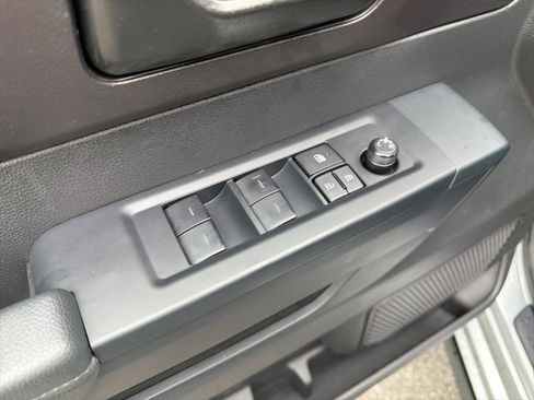 Used 2025 Toyota Tundra SR image 12