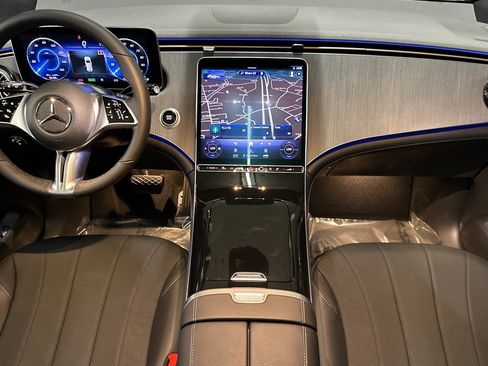 New 2026 Mercedes-Benz EQE 320 4MATIC SUV image 14