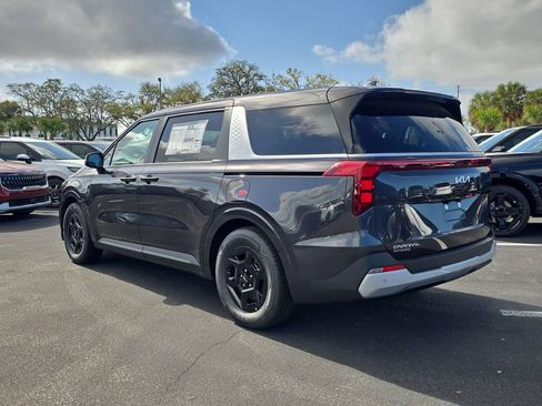 New 2026 Kia Carnival FWD image 6