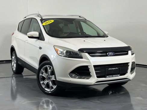 Used 2016 Ford Escape Titanium w/ Equipment Group 301A AWD/4WD image 2