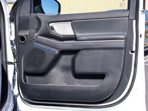 Used 2025 Ford Expedition Max Active image 38