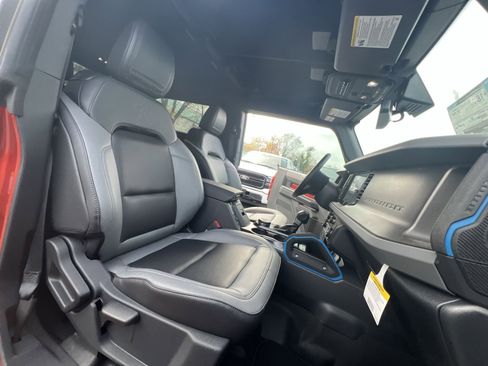 New 2024 Ford Bronco Black Diamond image 26