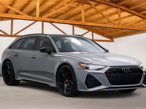 Used 2021 Audi RS 6 w/ Executive Package AWD/4WD image 7