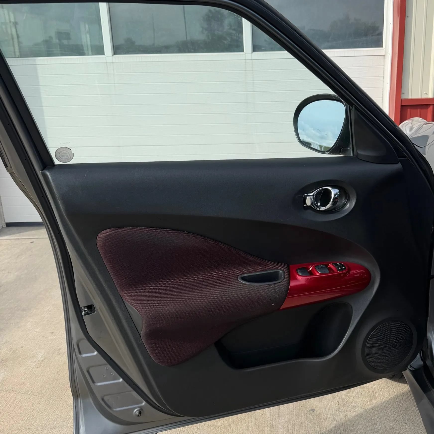Used 2012 Nissan Juke SL AWD/4WD image 4