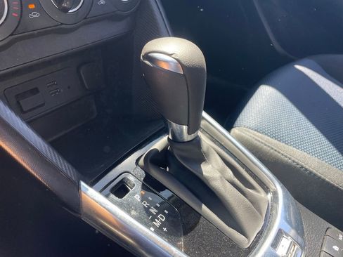 Used 2017 Toyota Yaris iA image 6