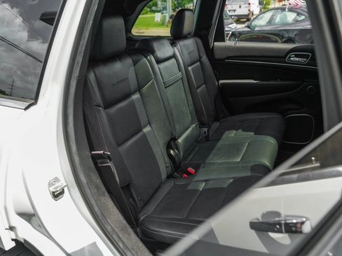 Used 2014 Jeep Grand Cherokee Summit AWD/4WD image 31