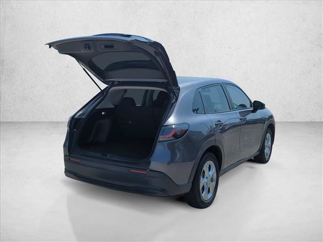 Used 2023 Honda HR-V LX image 8