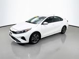 Used 2023 Kia Forte LXS image 3