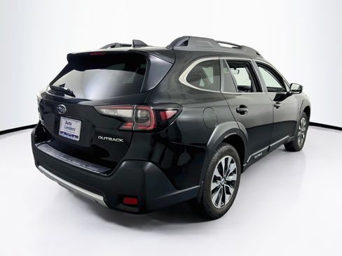 Used 2023 Subaru Outback Limited AWD/4WD image 5