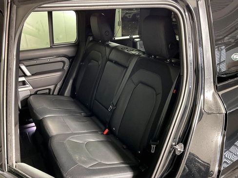 Used 2023 Land Rover Defender 110 X-Dynamic SE image 25