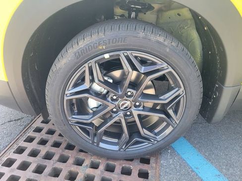 New 2026 Nissan Kicks SR w/ Cold Weather Package AWD/4WD image 12