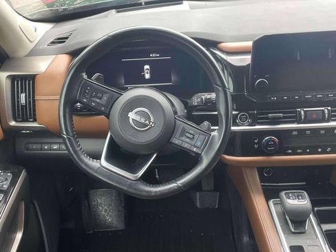 Used 2022 Nissan Pathfinder Platinum w/ Cargo Package AWD/4WD image 13