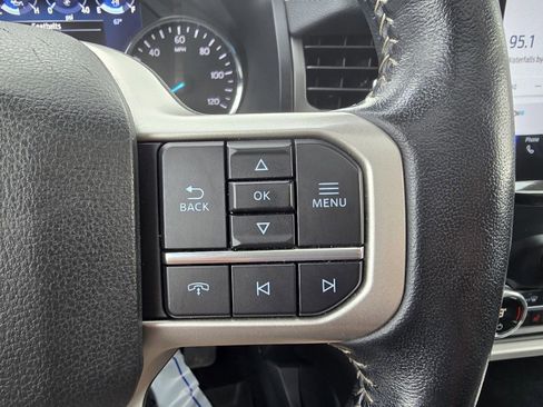 Used 2022 Ford Expedition XLT image 30