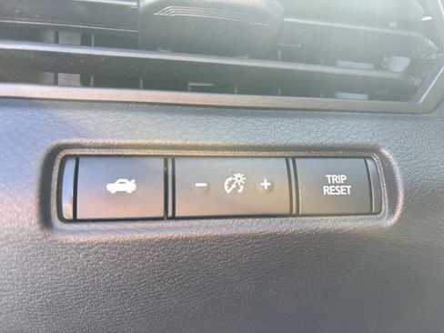 Used 2021 Nissan Altima 2.5 SV FWD image 39