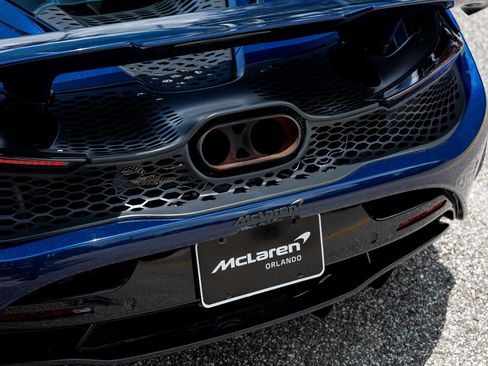 Used 2025 McLaren 750S RWD image 11